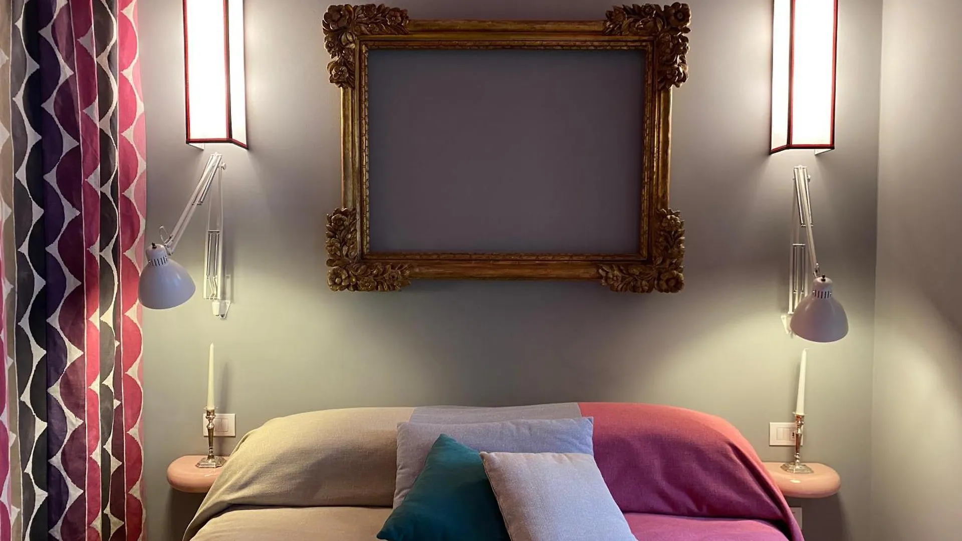 Cozy Open Space Apartment - Colonne Milan 0*,  Italy